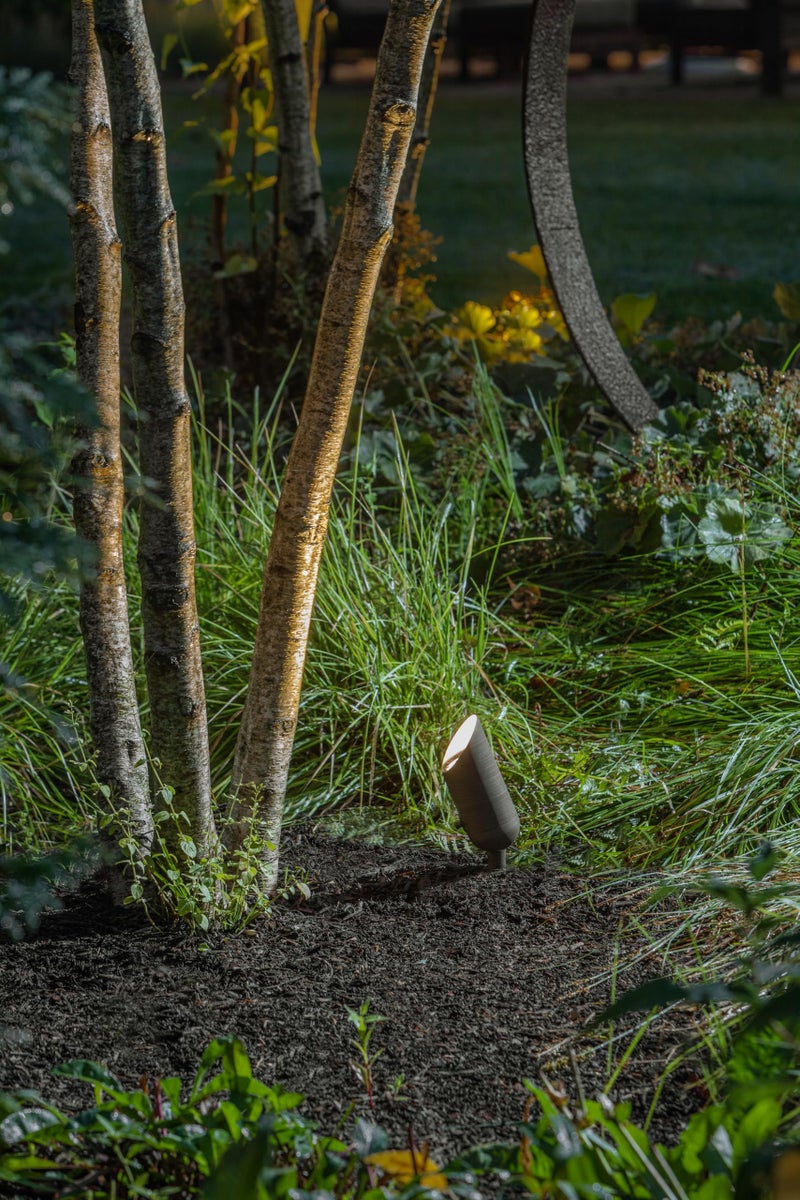 Hinkley Landscape Lighting 1536BZ Spot Light - MR16 LED Bulb Required, 50w, Bronze Clear Lens - Image 2